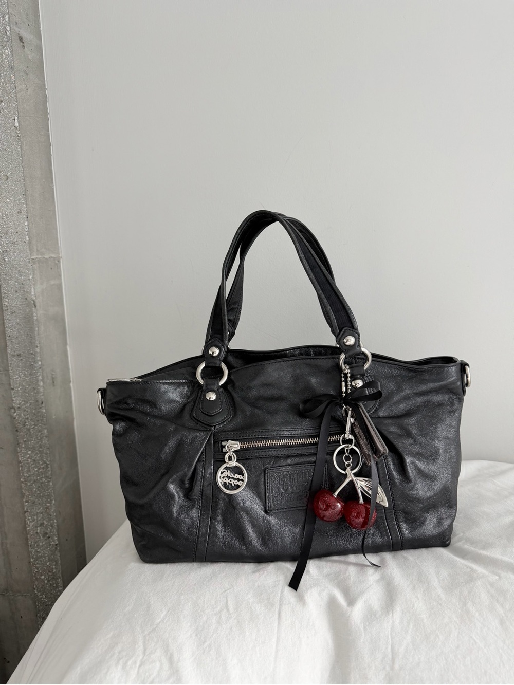 🖤 vintage Coach Poppy Black Leather Tote Bag